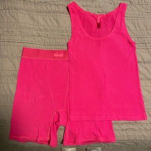HOT PINK Skims set